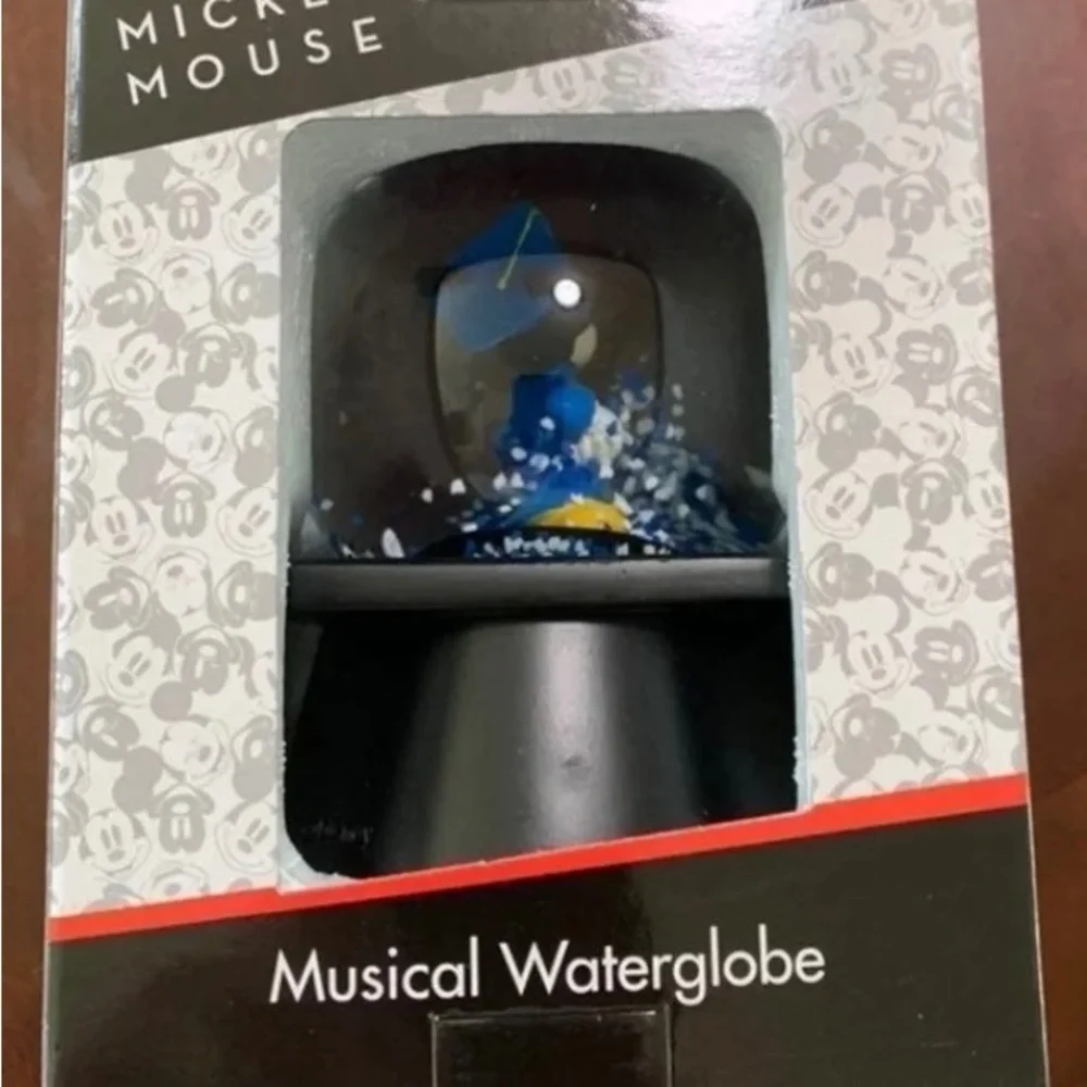 New snow globe musical Disney Mickey Mouse 2021 graduation